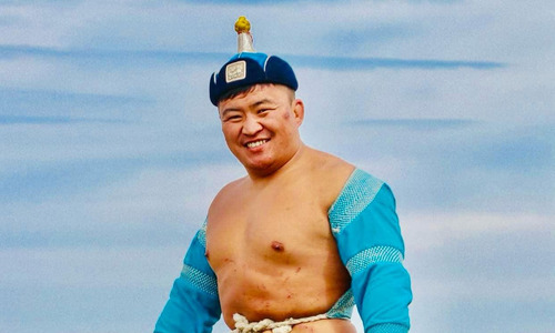 П.Эрхэмжаргал: Аймгийн арслан цол хүртсэн наадмыг аав минь тайлбарласан